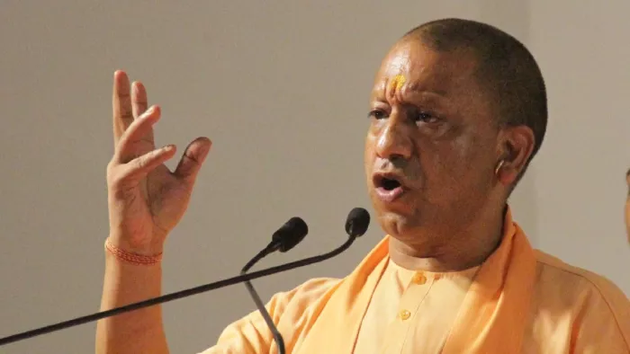 नई भर्ती होने तक सेवानिवृत्त शिक्षकों की ली जाएं सेवाएं: योगी