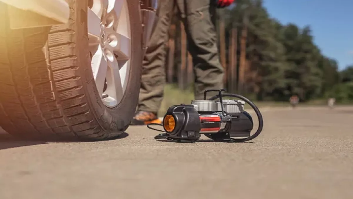 बस निकल गई हवा सफर में, तो घबराने का नहीं, ये Best Tyre Inflator बनेंगे आपके सफर के सच्चे साथी
