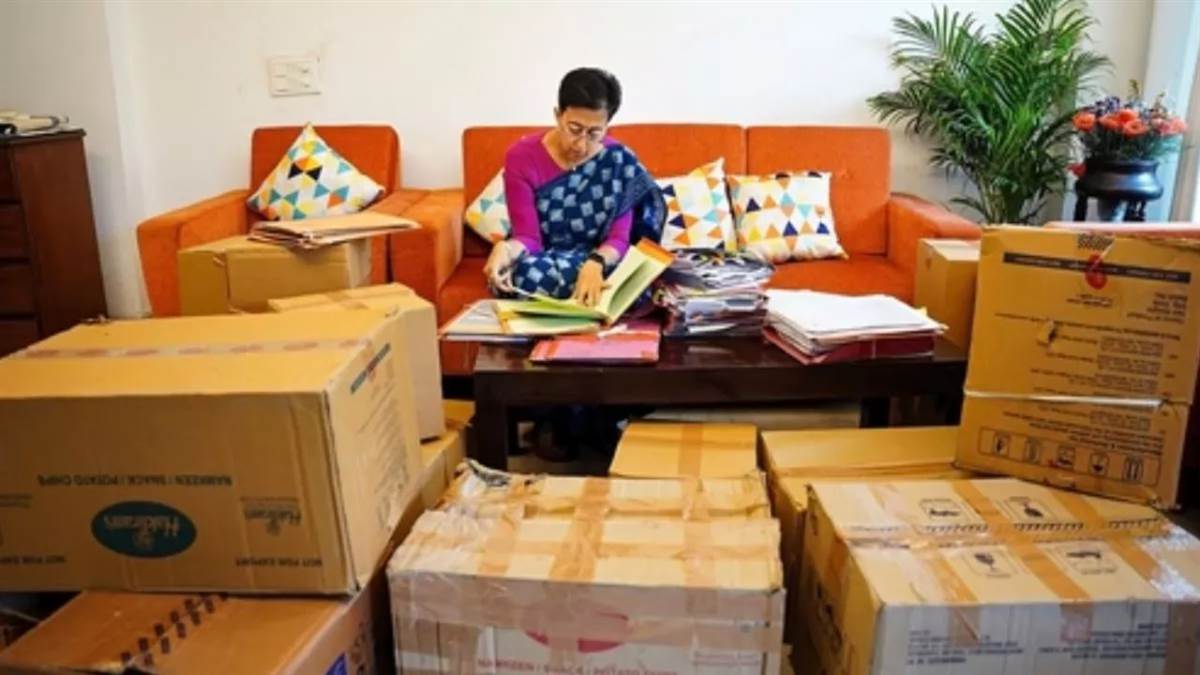 https://www.jagranimages.com/images/newimg/14102024/14_10_2024-delhi_news_103_23815510.jpg