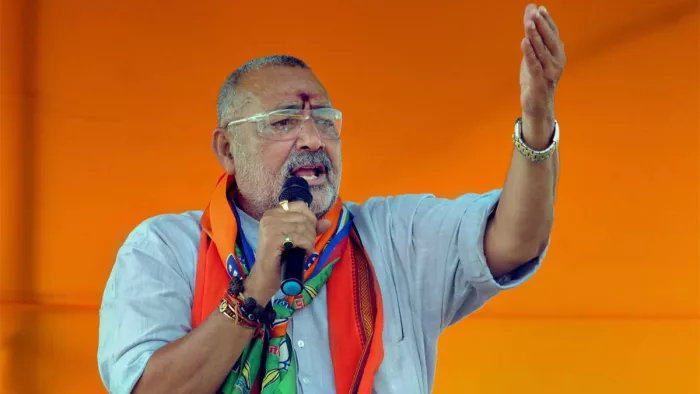 केंद्रीय मंत्री एवं भाजपा के वरिष्ठ नेता गिरिराज सिंह (फाइल फोटो- PTI)