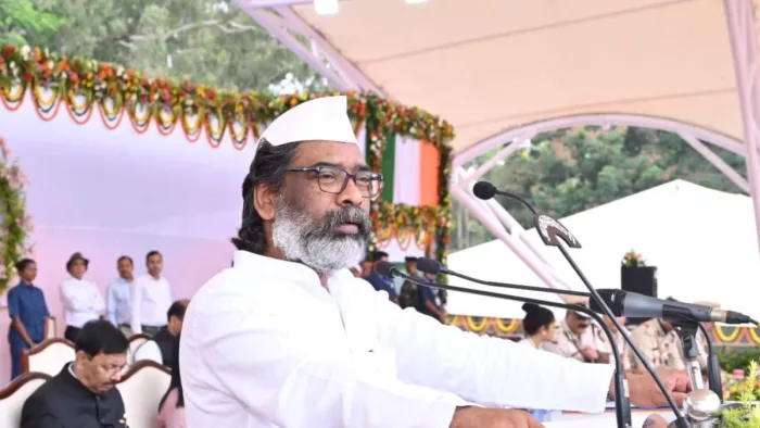 सहयोगी दलों के साथ सीट बंटवारे के लिए शिबू सोरेन और हेमंत सोरेन को झामुमो ने किया अधिकृत।