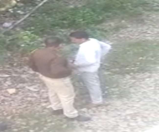 video viral in meerut constable taking money know what happened then