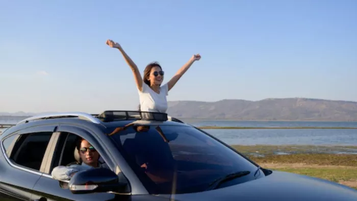 poking head out of car sunroof safety rules and penalties