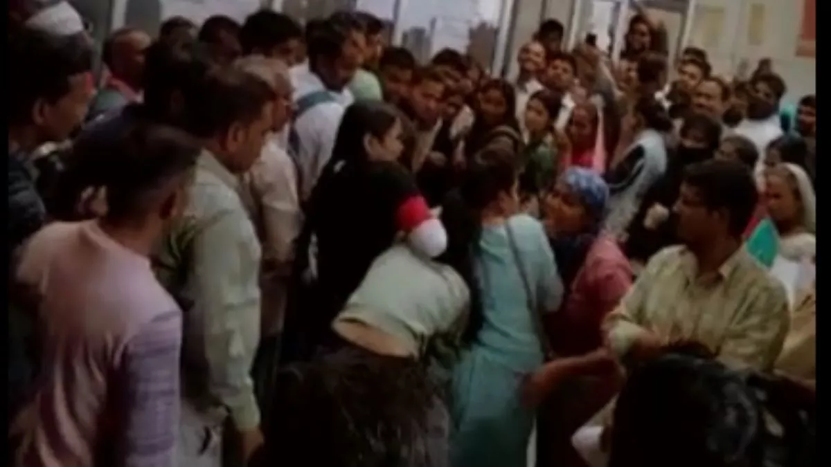 Ayodhya News: मेडिकल कालेज में महिला मरीजों के बीच जमकर मारपीट, चार युवत‍ियां घायल