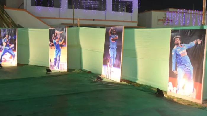 वर्ल्ड कप वाला पूजा पंडाल, साइड पर्दे पर रोहित-कोहली; भक्त मां से करेंगे भारतीय टीम के विजयी होने की कामना