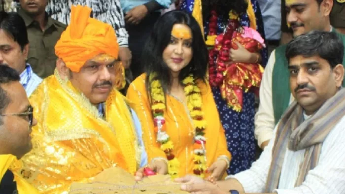 ठाकुरजी के दर्शन कर महाराष्ट्र के उप मुख्यमंत्री हुए अभिभूत