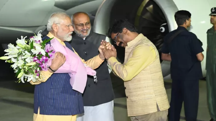 Live PM Modi Jharkhand Visit: रांची आ रहे हैं प्रधानमंत्री नरेंद्र मोदी, करेंगे रोड शो; देखिए तस्वीरें