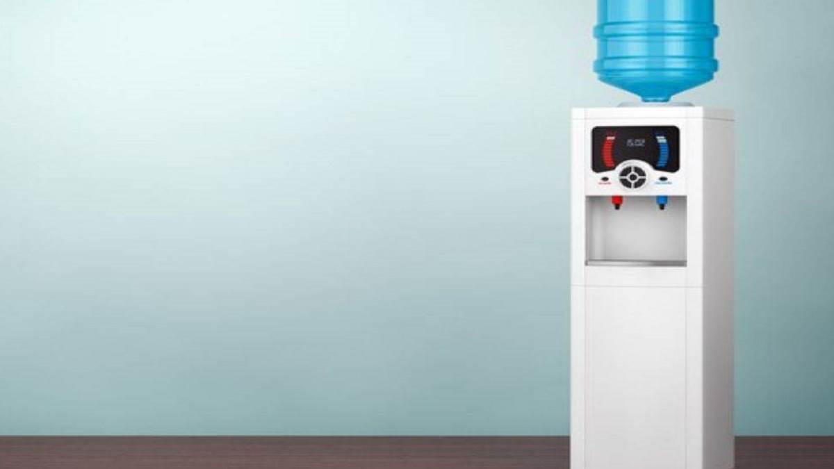 https://www.jagranimages.com/images/newimg/14112024/14_11_2024-08_10_2024-best_water_dispenser_with_fridge_23812145_23831209.jpg