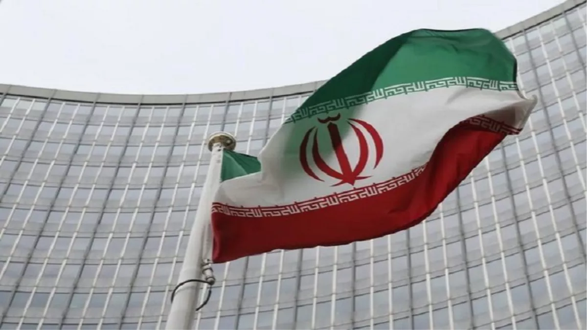 https://www.jagranimages.com/images/newimg/14112024/14_11_2024-14_06_2022-iran_flag_22802402_23831331.jpg
