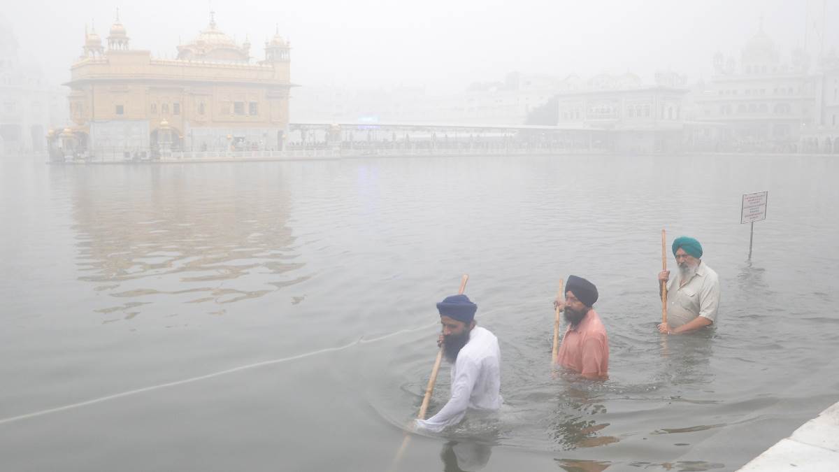 https://www.jagranimages.com/images/newimg/14112024/14_11_2024-punjab_smog_23830881.jpg