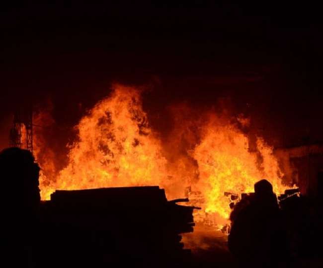 14_12_2021-fire_assam_22292322 14_12_2021-fire_assam_22292322