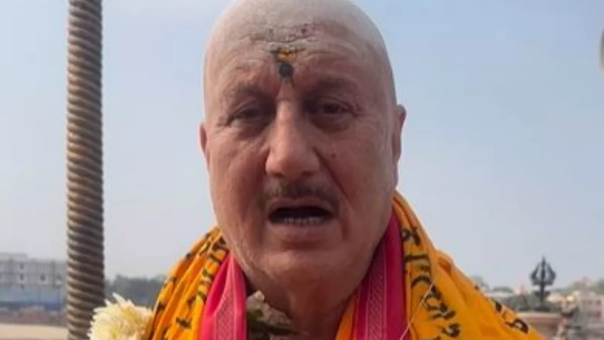 Anupam kher ने शेयर किया भारतीय सेना का वीडियो, जवानों को प्रेरित करते हुए लिखी रामधारी सिंह दिनकर की लाइनें