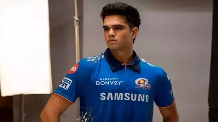 Arjun Tendulkar Century: अर्जुन तेंदुलकर ने राजस्थान के खिलाफ जड़ा शतक (फोटो क्रेडिट ट्विटर)