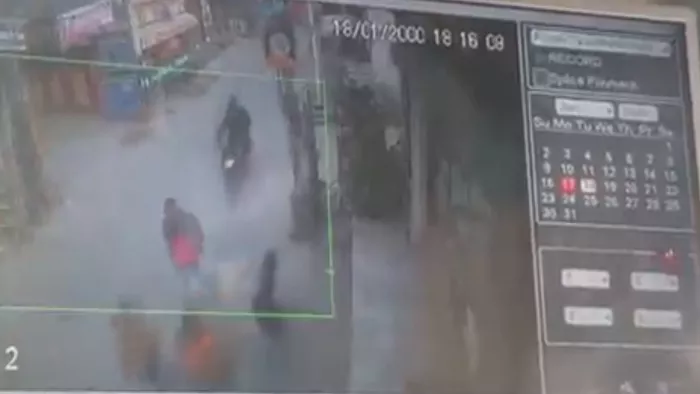 दिल्ली में छात्रा पर युवक ने फेंका एसिड, सफदरजंग अस्पताल में कराया गया भर्ती