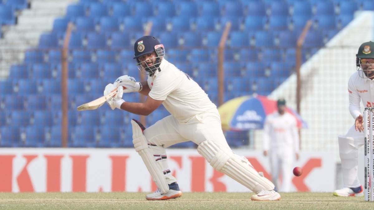https://www.jagranimages.com/images/newimg/14122022/14_12_2022-rishabh_pant_aganist_banladesh_23257358.jpg