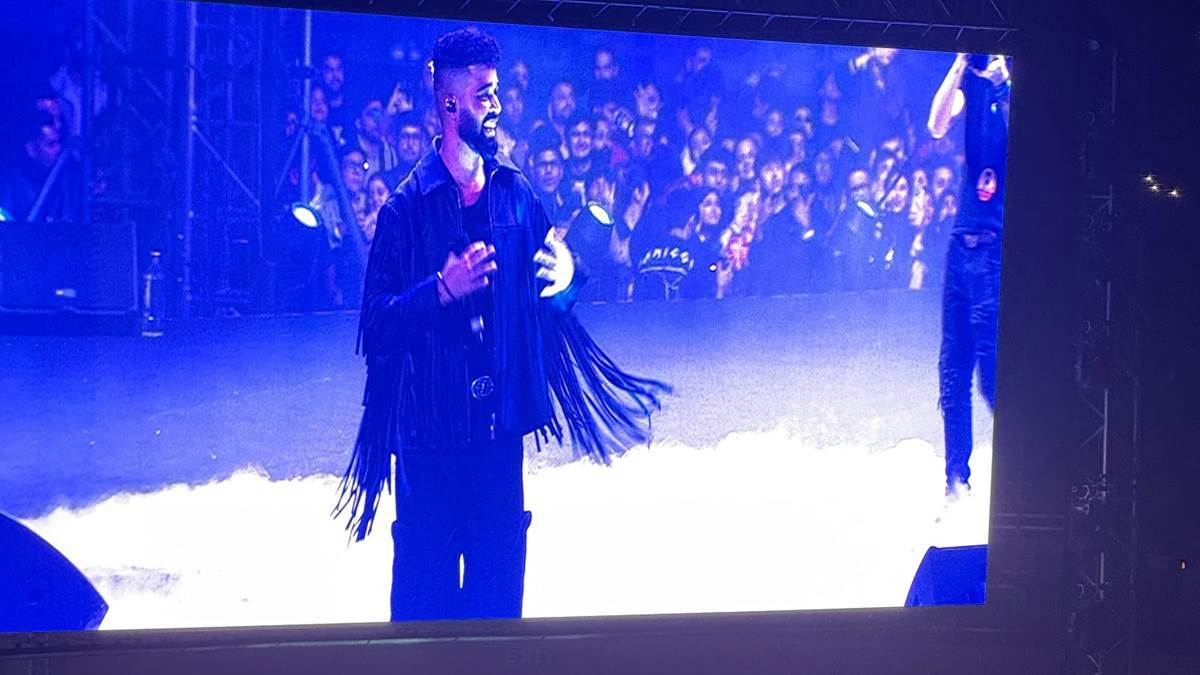 ncr ap dhillon honey singh and jazzy b rocking concert in indira gandhi stadium delhi