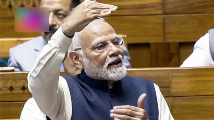 संविधान के 75 साल पूरे होने के अवसर पर पीएम मोदी ने लोकसभा में हुई चर्चा में हिस्सा लिया।(फोटो: जागरण)