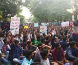 JNU Protest में सनसनीखेज खुलासा, छात्रों ने कहा- शिक्षकों के दबाव में प्रदर्शन में शामिल होते हैं हम