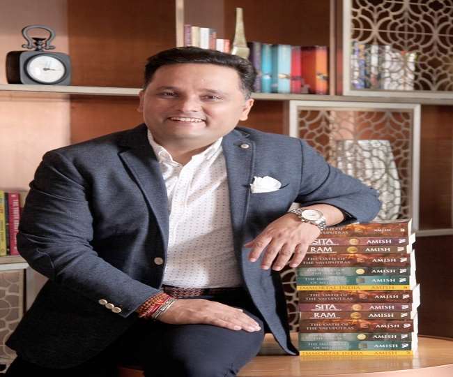 नेहरू सेंटर, लंदन के निदेशक और लेखक अमीश त्रिपाठी
