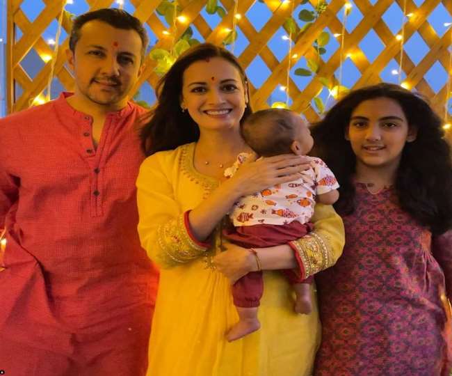 Actress Diya Mirza with family photo, Instagram