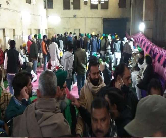 संयुक्त किसान मोर्चा की बैठक शुरू, राकेश टिकैत की जगह पहुंचे युद्धवीर सिंह नैन