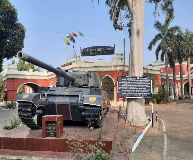 करनाल के कुंजपुरा सैनिक स्‍कूल में तैनात विजयंत टैंक। (जागरण)