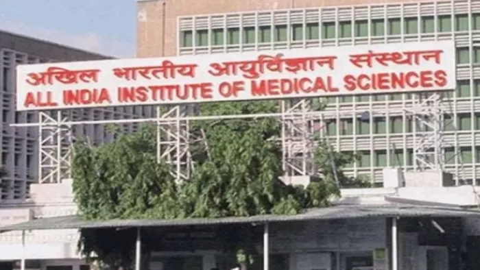new emergency block of 300 beds will be built in Delhi AIIMS.
