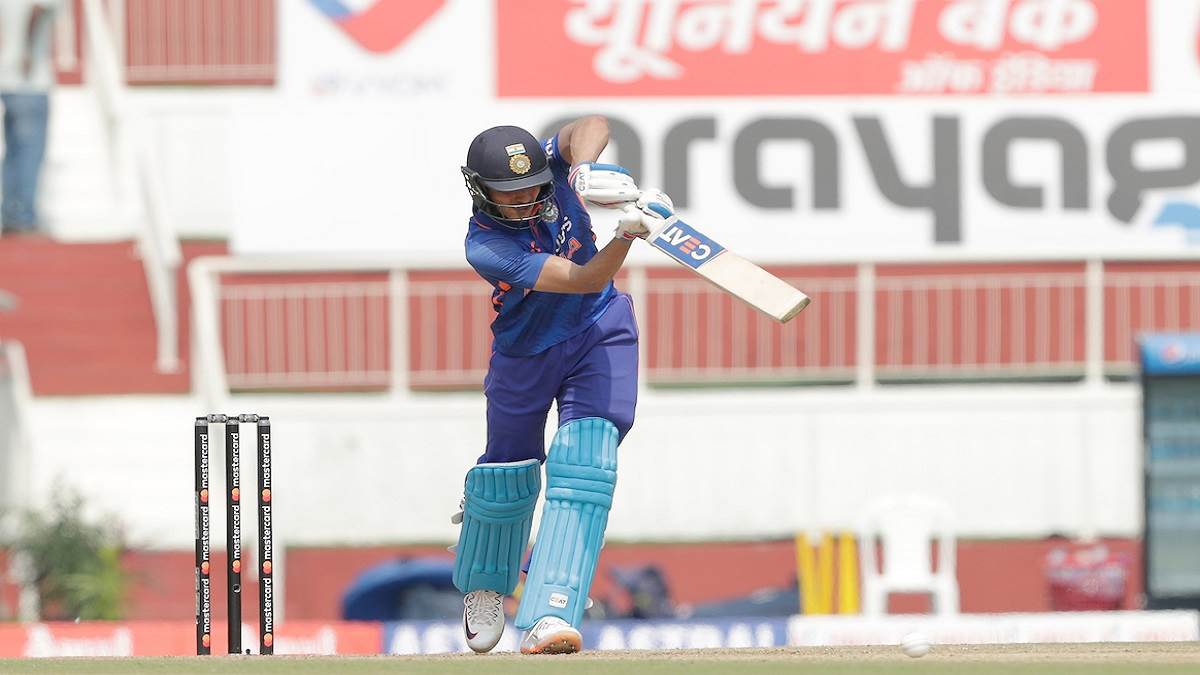 Ind vs SL 3rd ODI Live Score: शुभमन गिल का अर्धशतक, 52 गेंद पर पूरे किए 50 रन