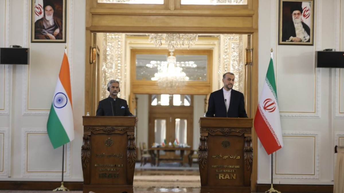 https://www.jagranimages.com/images/newimg/15012024/15_01_2024-india-iran_23630198.jpg