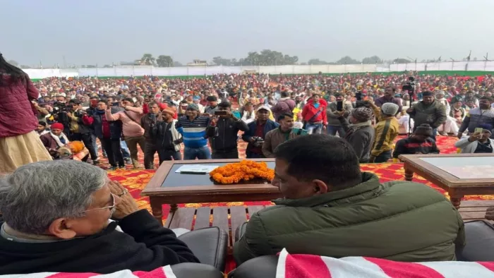 कार्यक्रम में जल संसाधन मंत्री संजय झा एवं मुंगेर सांसद ललन सिंह ने सुनी जन समस्याएं