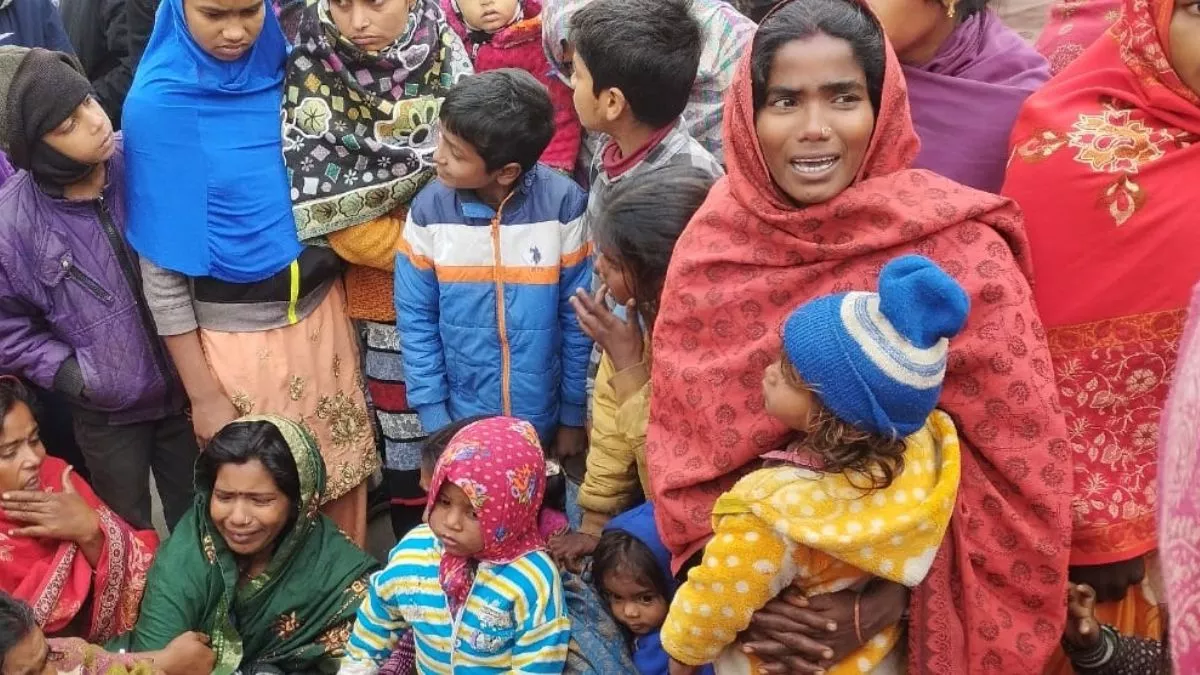 Vaishali Crime: नाबालिग प्रेमिका संग भागे दो बच्चों के पिता की हत्या, पेड़ से लटका मिला शव; दूसरे धर्म की थी लड़की
