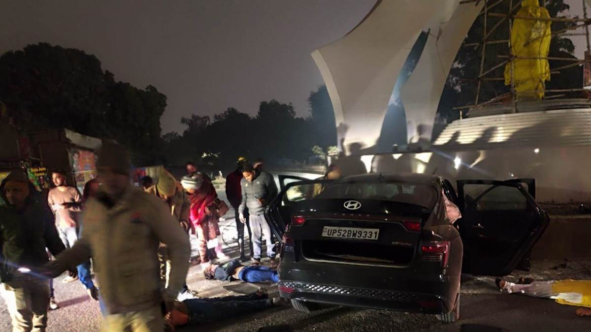 https://www.jagranimages.com/images/newimg/15012025/15_01_2025-accident_23867029.jpg