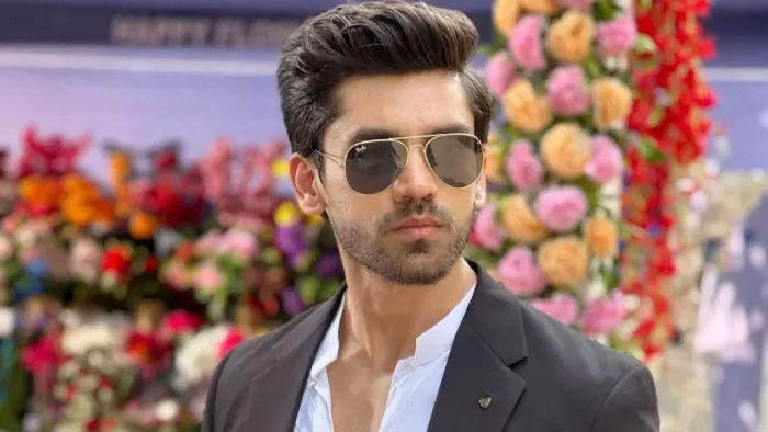 कितने करोड़ की संपत्ति के मालिक हैं अविनाश मिश्रा (Photo: Instagram)