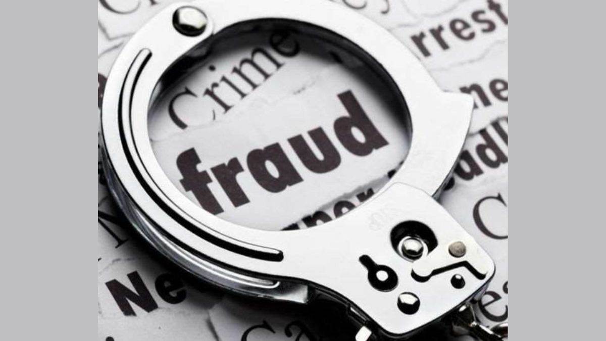 ncr delhi fraud police arrested thugs who hacked instagram account 3 mobile phones recovered from possession