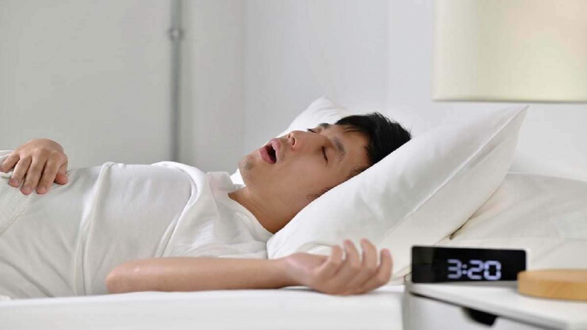 https://www.jagranimages.com/images/newimg/15022023/15_02_2023-snoring_remedies_23330248.jpg