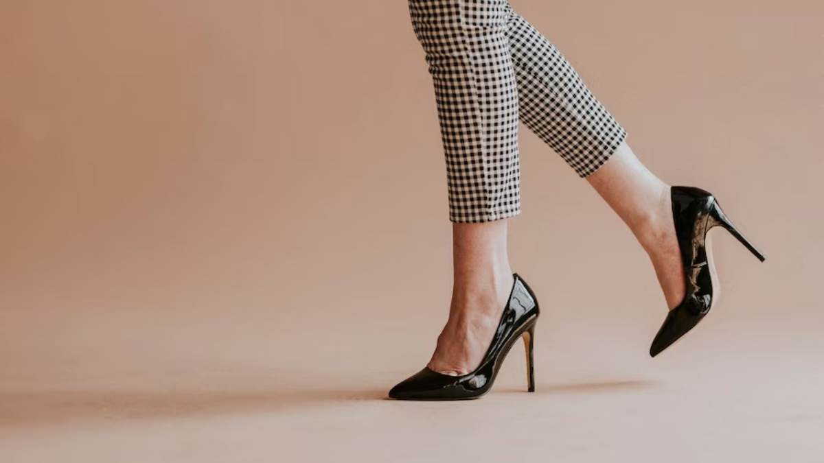 https://www.jagranimages.com/images/newimg/15022024/15_02_2024-high_heels_1_23653146.jpg