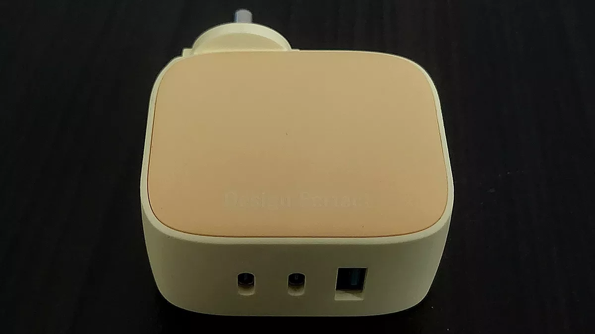 DeperAI Charger Review: अलग-अलग डिवाइस को फास्ट चार्ज करने के लिए परफेक्ट सॉल्यूशन