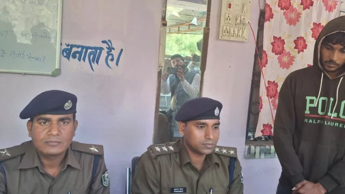पुलिस ने युवक को सकुशल किया बरामद। (फोटो जागरण)
