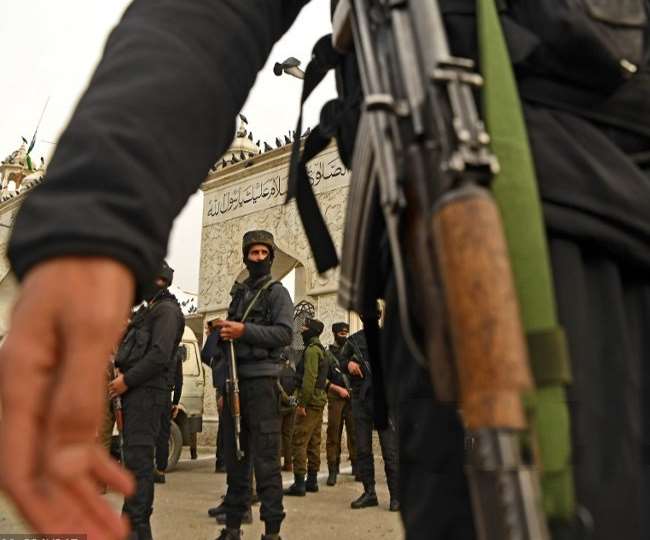 https://www.jagranimages.com/images/newimg/15032022/15_03_2022-kashmir-army_22545779_12140570.jpg