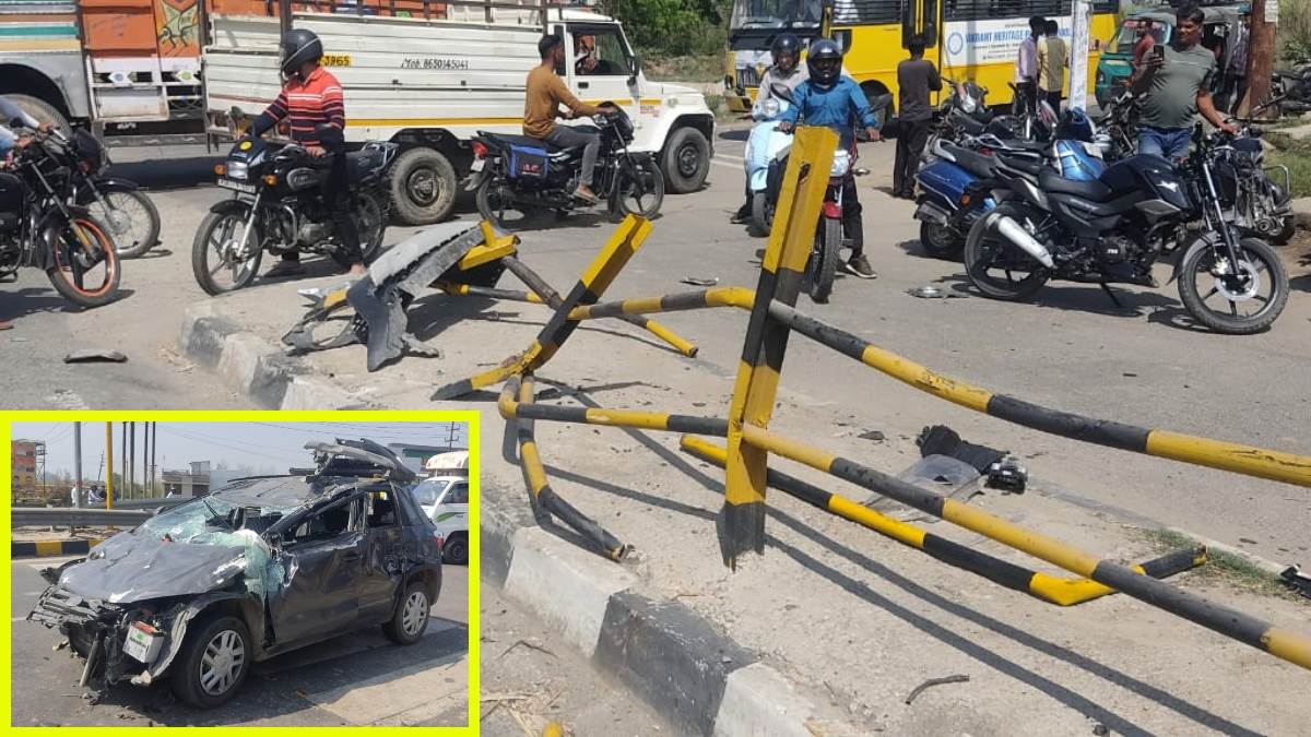 https://www.jagranimages.com/images/newimg/15032023/15_03_2023-road_accident_in_haridwar_23357256.jpg
