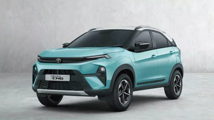 Tata Nexon CNG की टेस्टिंग की जा रही है, कंपनी इसे जल्द लॉन्च कर सकती है।