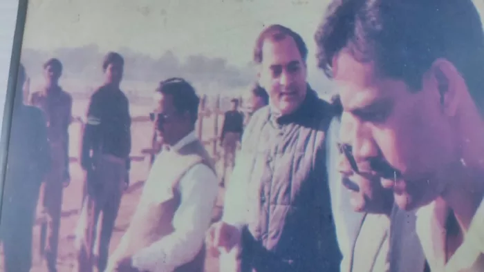 1989 के लोकसभा चुनाव के प्रचार में आए राजीव गांधी।