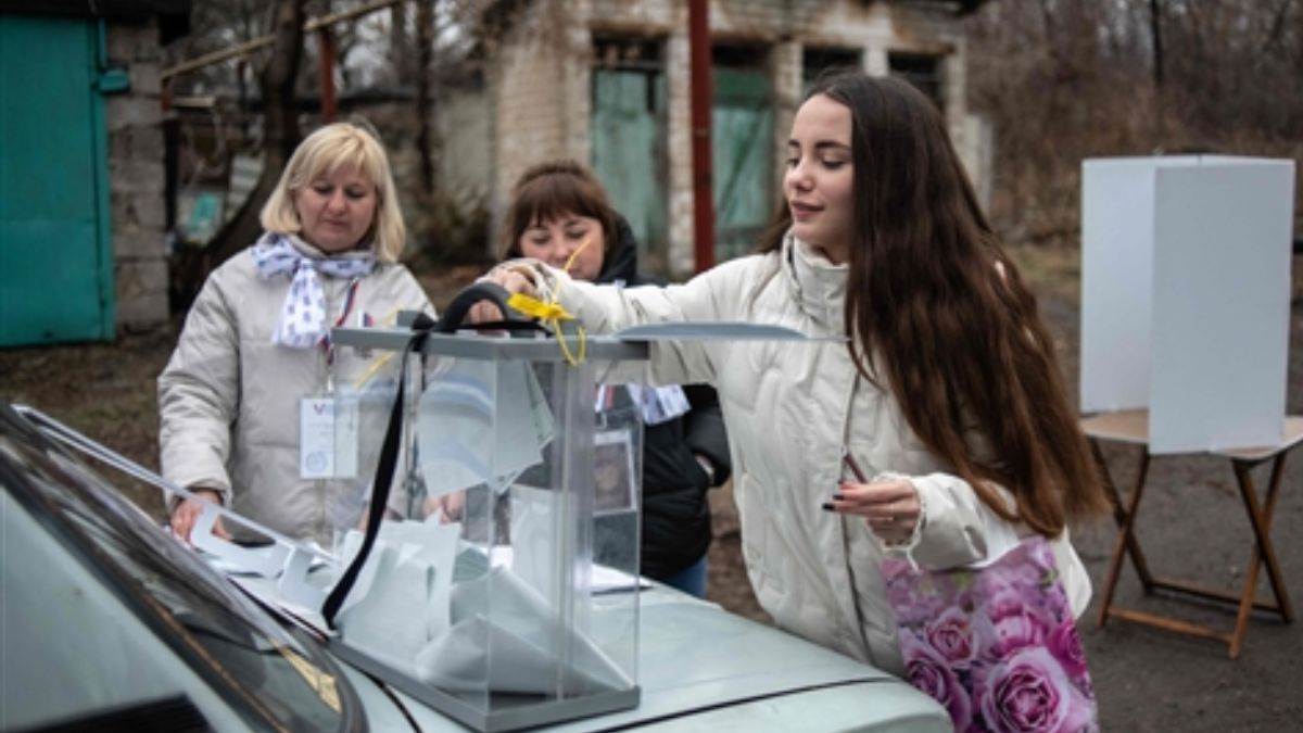 https://www.jagranimages.com/images/newimg/15032024/15_03_2024-russian_presedential_election__23675146.jpg