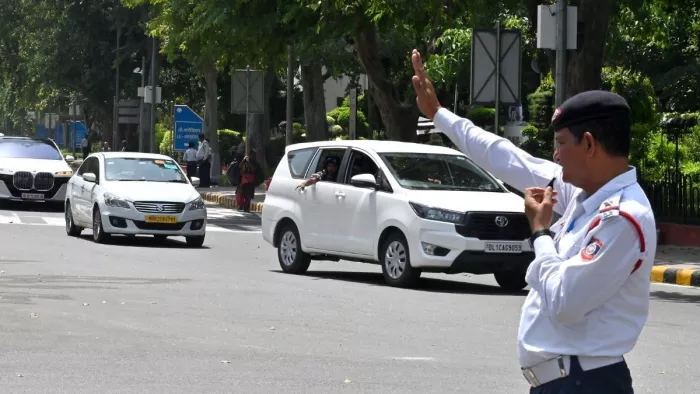 दिल्ली ट्रैफिक पुलिस ने होली पर शराब पीकर गाड़ी चलाने वालों पर कसा शिकंजा। फाइल फोटो