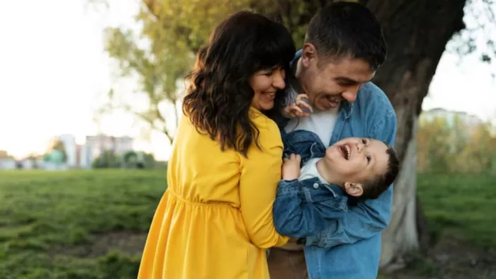 Parenting Tips: अपने माता-पिता से ये 10 उम्मीदें रखते हैं बच्चे