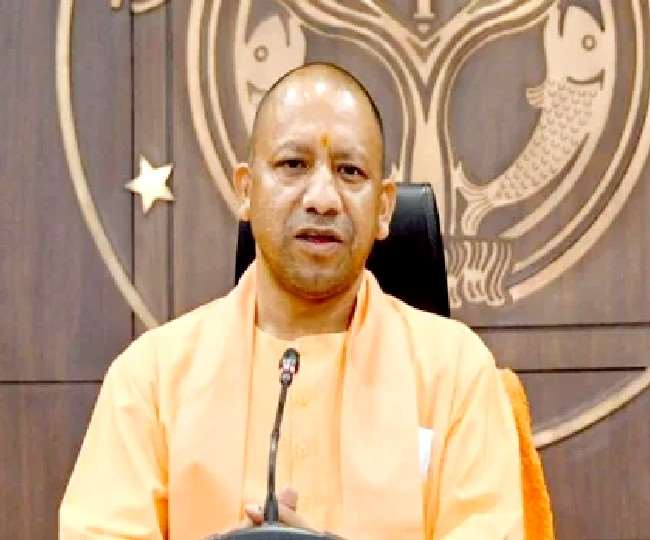 मंत्रियों को योगी का निर्देश, आवास पर नहीं, कार्यालय में जनता से मिलें।