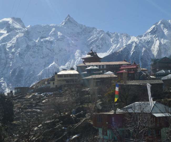 पहाड़ी प्रदेश हिमाचल ने मेहनत की कलम से लिखी है अपनी कहानी, प्रदेश विकास के पथ पर है अग्रसर