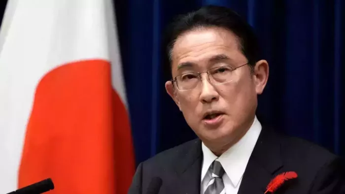 Japan PM Attacked जापान के पीएम पर हमला।
