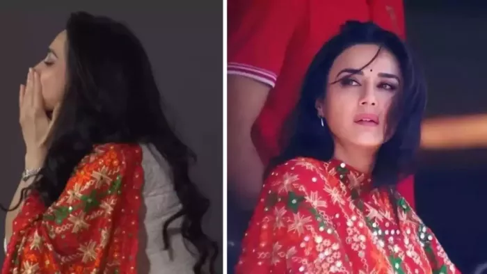 प्रीति जिंटा ने राजस्थान रॉयल्स के खिलाड़ियों के साथ तस्वीर खिंचवाई। (फोटो सोर्स: सोशल मीडिया)