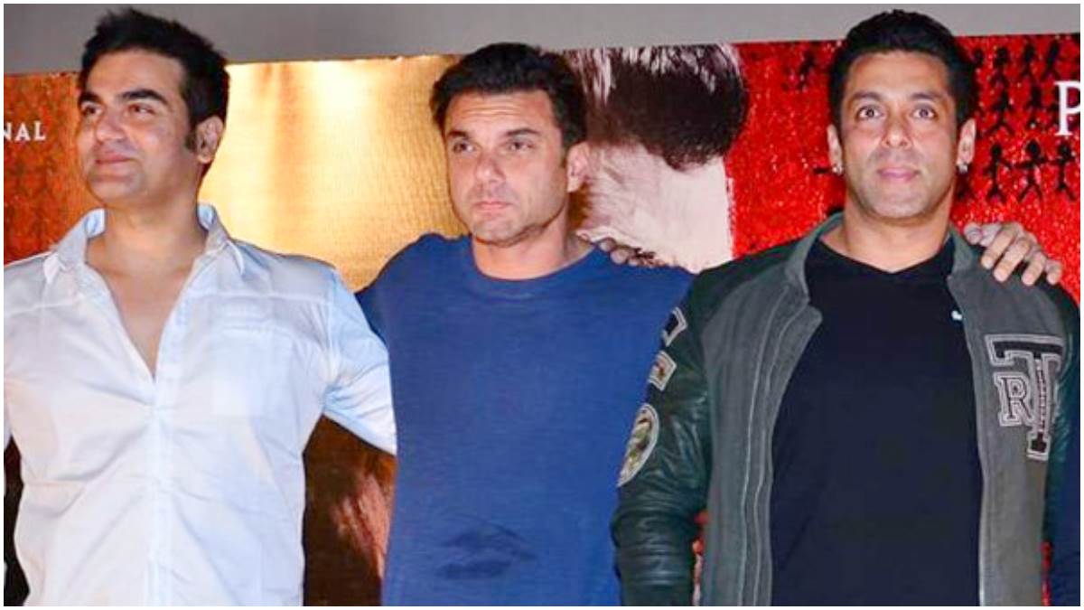 Salman Khan: घर पर गोलियां चलने के बाद सलमान खान से मिलने पहुंचे भाई अरबाज  और सोहेल, अर्पिता खान भी आईं नजर - Salman Khan: sohail khan, arbaaz khan,  Arpita khan reached